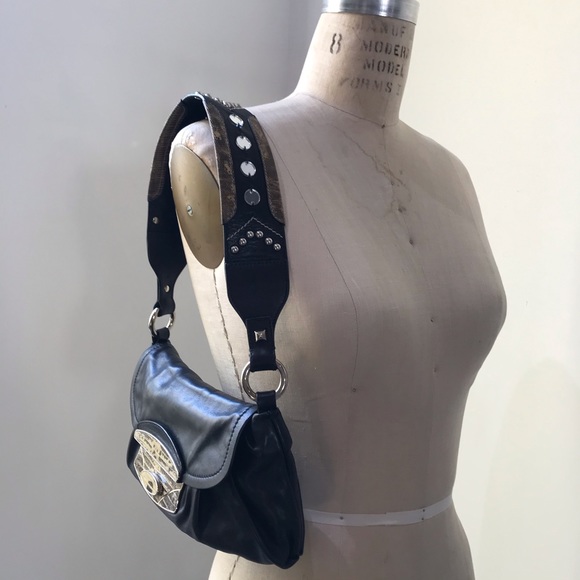 Prada - Picture 2 of 13